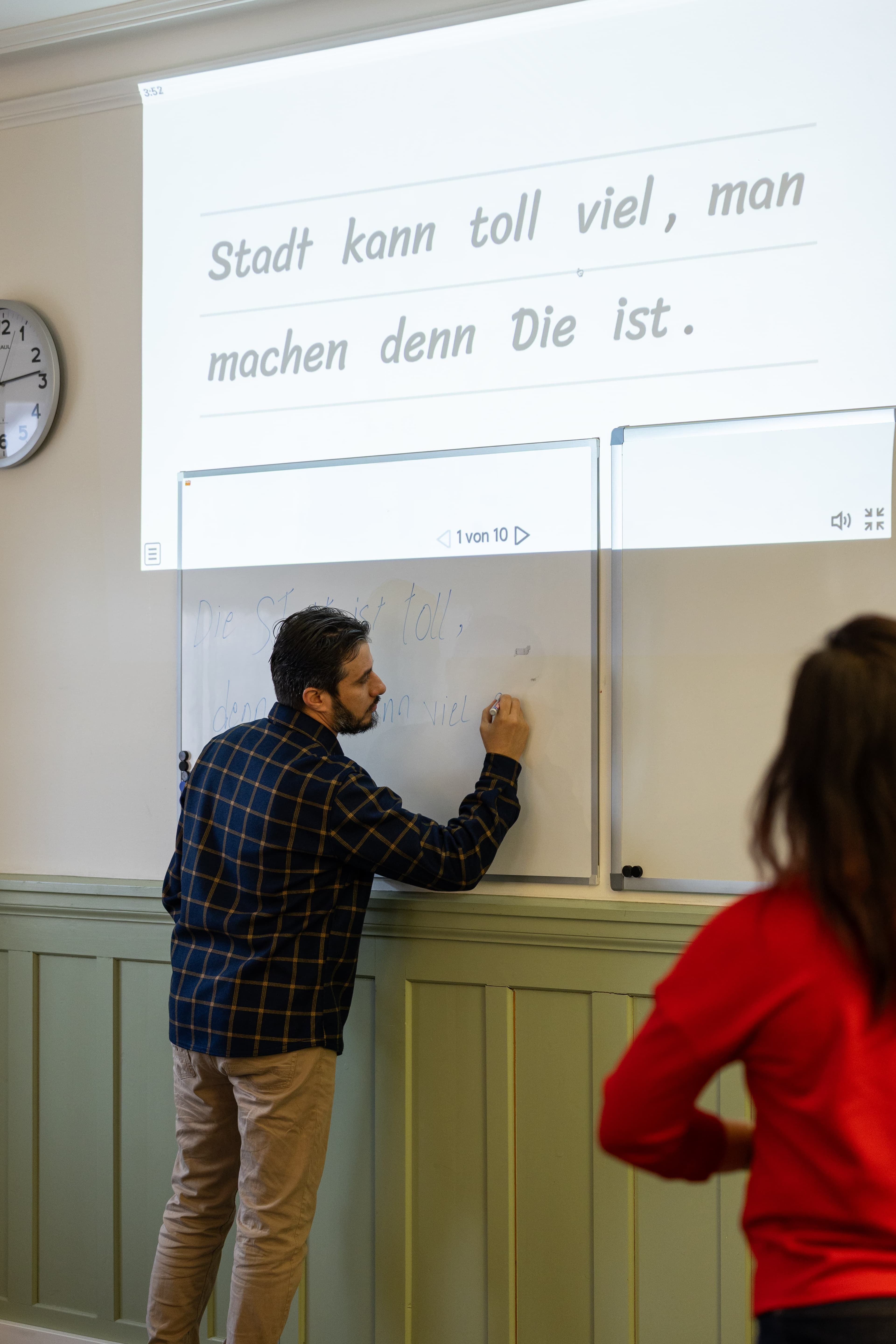 Teilnehmer beim Schreiben im Kurs bei ARTICOBAR